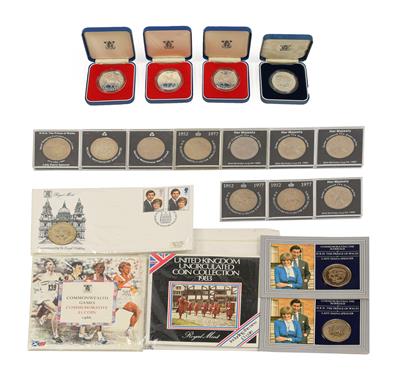 Lot 2168 - Miscellaneous Lot  comprising: 4 x silver proof crowns: 1977(x3) & 1981, with certificates of...