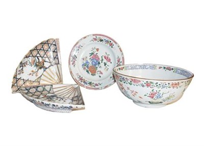 Lot 225 - An 18th century Chinese famille rose bowl and plate; together with two Japenese Imari fan...