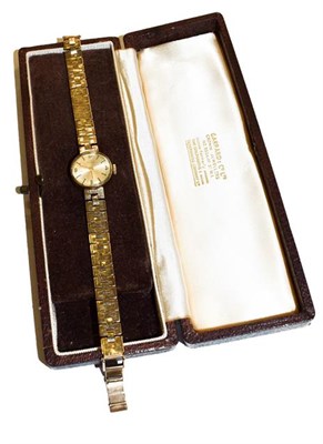 Lot 341 - A Buren 9 carat gold wristwatch