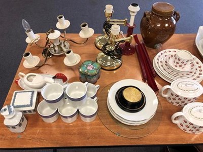 Lot 1191 - A Large Collection of assorted miscellaneous household goods including Susie Cooper ''Apple...