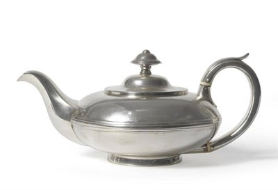 Lot 700 - A George IV Provincial Silver Teapot, Barber, Cattle & North, York 1829, with town mark, of...