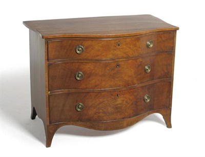 Lot 1501 - A George III Mahogany Serpentine Front Chest of Drawers, late 18th century, the top drawer fitted a