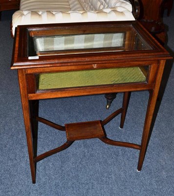 Lot 1598 - An Edwardian Mahogany, Satinwood Banded and Ebony Strung Bijouterie Table, circa 1900, the...