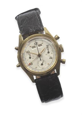 Lot 324 - An 18ct Gold Triple Calendar Chronograph Wristwatch, signed Le Phare, circa 1950,  17-jewel...