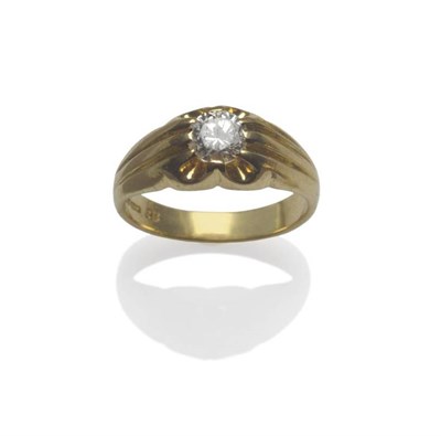 Lot 366 - A Gentleman's 18 Carat Gold Diamond Solitaire Ring, the brilliant cut diamond in yellow claw...