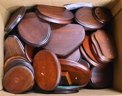 Lot 1112 - Border Fine Arts; Assorted wooden bases in one box (51)