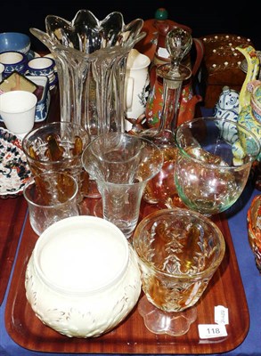 Lot 118 - Tray of glassware, celery vase, Worcester, etc