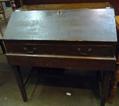 Lot 579 - Georgian pine bureau