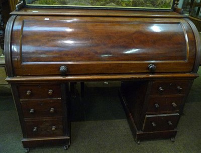 Lot 584 - A Victorian mahogany cylinder bureau