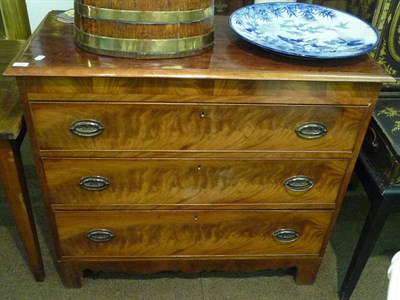 Lot 619 - A mahogany three height chest of drawers