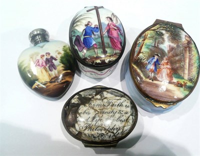 Lot 153 - Three oval snuff boxes and a heart-shaped scent