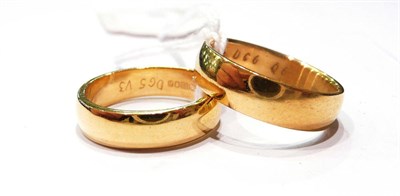 Lot 183 - Two 22ct gold band rings