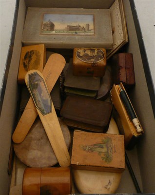 Lot 522 - A box of Mauchline ware, grand tour items etc