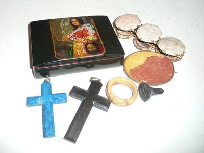 Lot 535 - Hardstone brooch, hardstone bracelet, two pendants and a lacquered jewellery box with a...