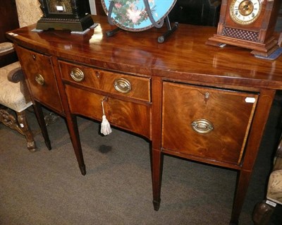 Lot 832 - A mahogany bow fronted sideboard