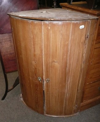 Lot 955 - 18th century pine hanging corner cupboard