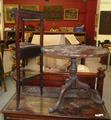 Lot 1623 - A mahogany tripod wine table and a mahogany corner three tier stand with box stringing