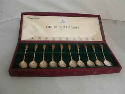Lot 4 - A set of ten silver and silver gilt 'The Queen's Beasts' Elizabeth II Silver Wedding...