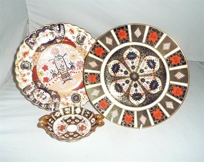 Lot 18 - Royal Crown Derby cabinet plate, bon-bon dish and an Imari plate