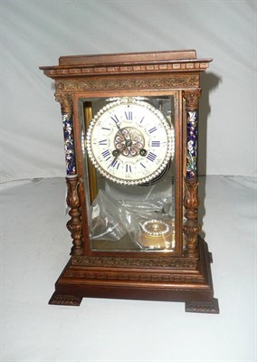 Lot 22 - A French mantel clock with pendulum