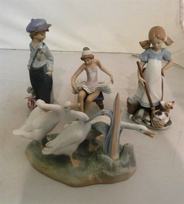 Lot 38 - Four Lladro figures