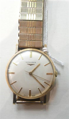 Lot 103 - A 9ct gold Longines wristwatch with bracelet strap, cased