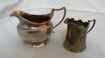 Lot 127 - A Georgian silver milk jug and a silver cream jug