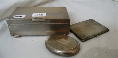 Lot 137 - Silver Art Deco cigarette box, oval silver snuff box and a cigarette case