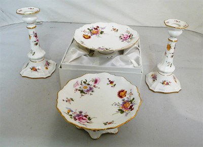 Lot 197 - A pair of Royal Crown Derby 'Derby Posies' table candlesticks and two pedestal dishes (boxed)