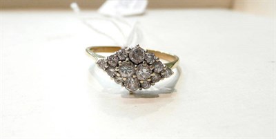 Lot 242 - A diamond cluster ring, 1.00 carat approximately