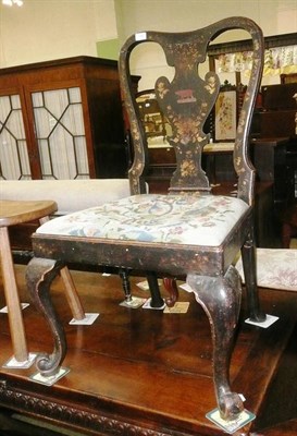 Lot 749 - An early 18th century dining chair