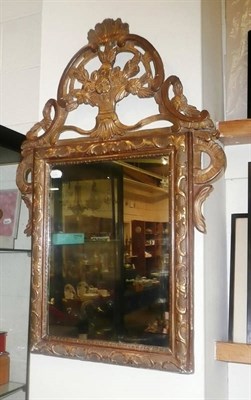 Lot 892 - Gilt mirror