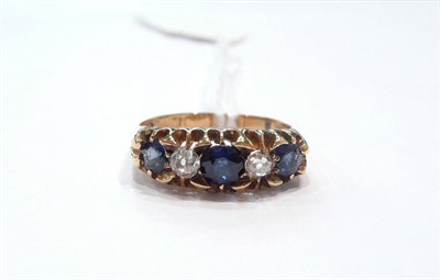 Lot 273 - A sapphire and diamond five stone ring