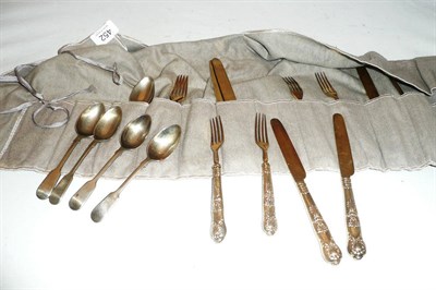 Lot 452 - Silver gilt cutlery and a quantity of plated teaspoons