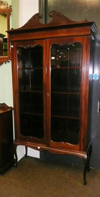 Lot 788 - French style glazed display cabinet