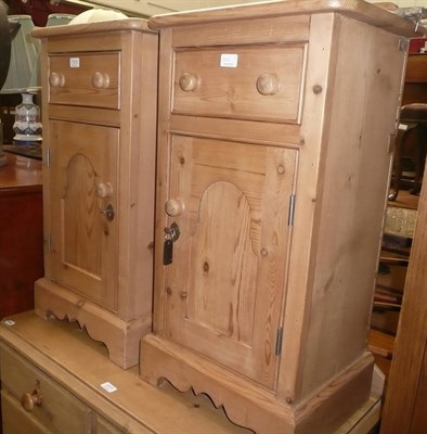 Lot 1212 - A pair of pine bedside cabinets