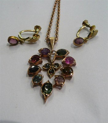 Lot 20 - A stone set pendant on chain and a pair of earrings