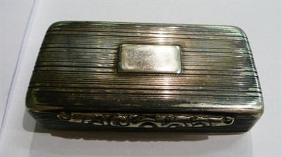 Lot 53 - A silver snuff box, 2oz approx