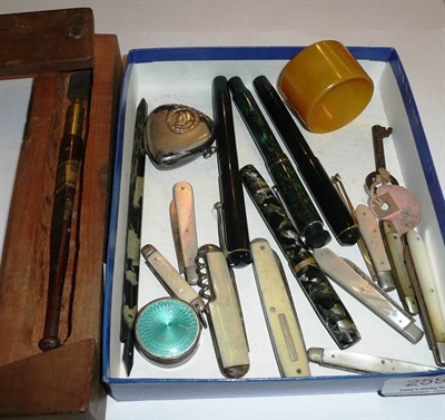 Lot 259 - Four assorted fountain pens, silver penknives, napkin ring, silver and enamel pill box etc *