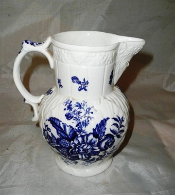 Lot 280 - A Caughley blue and white jug