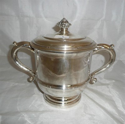 Lot 1 - Silver trophy cup by Walker and Hall