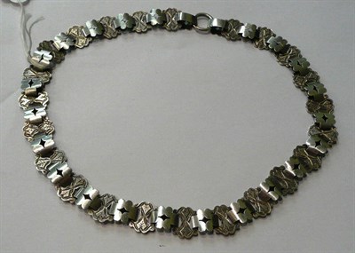 Lot 129 - A Victorian silver necklace