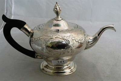 Lot 141 - Scottish silver teapot