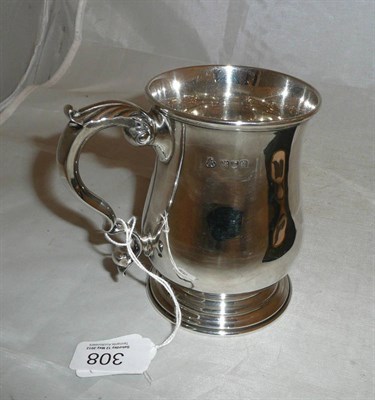 Lot 308 - An Edwardian silver tankard, by Ackroyd Rhodes, London 1902