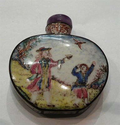 Lot 350 - A Chinese enamelled snuff bottle, of flattened spade shape, on one side decorated with a...