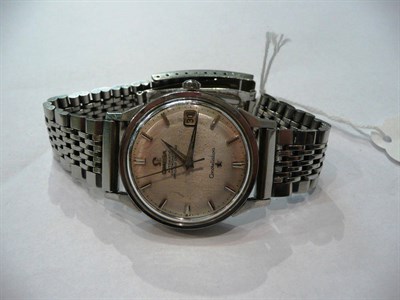 Lot 376 - A stainless steel Constellation model 'Omega' wristwatch