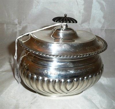 Lot 392 - Silver sugar box