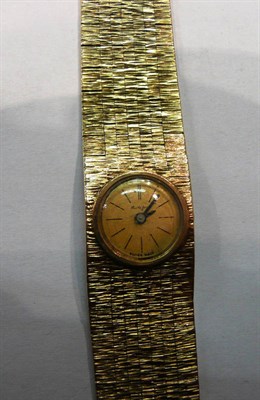 Lot 476 - A lady's Bueche Girod wristwatch, case stamped '375'