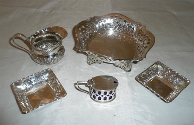 Lot 489 - Silver dish, cream jug and mustard