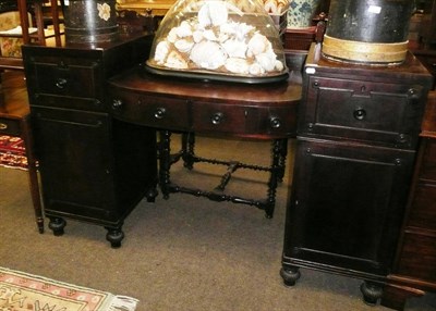 Lot 721 - Sideboard